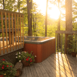 Choosing a Wooden or Plastic Hot Tub