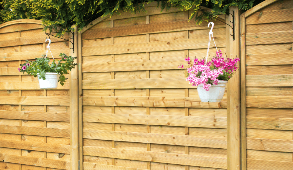Top Tips For Choosing A Garden Fence