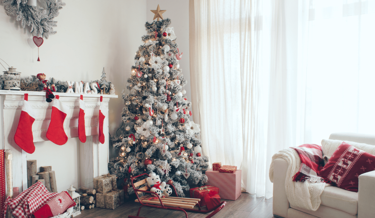 10 Themes To Decorate Your Christmas Tree