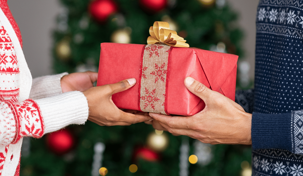 20 Last Minute Christmas Gifts For Siblings